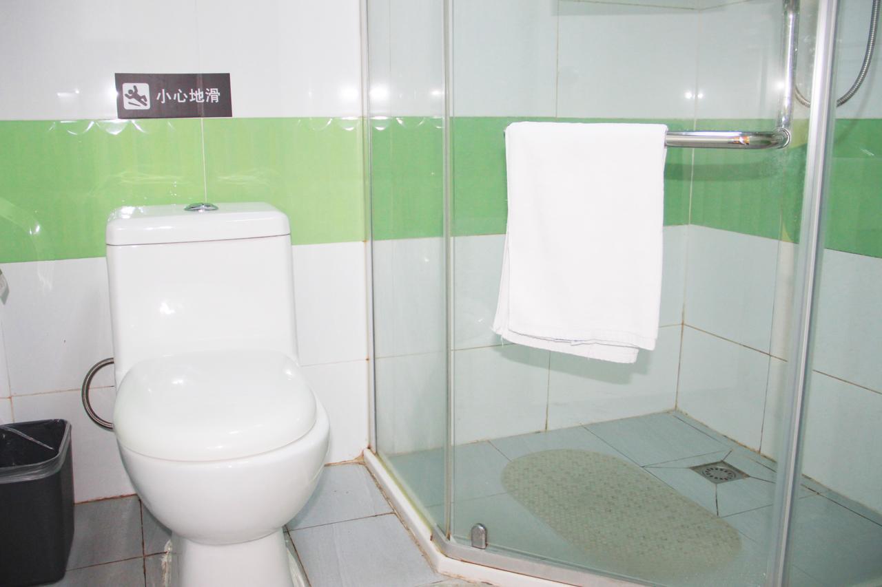 7Days Inn Qingdao Shandong Raod Zhenning Overpass Bagian luar foto